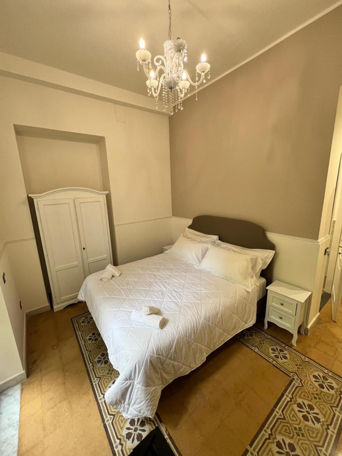 Aragona House Hotel Палермо Екстериор снимка